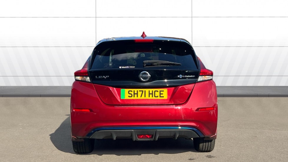 Nissan LEAF 110kW Tekna 40kWh 5dr Auto Electric Hatchback - Image 6