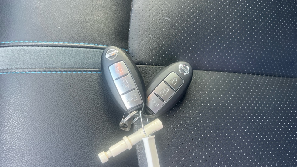 Nissan LEAF 110kW Tekna 40kWh 5dr Auto Electric Hatchback - Image 20