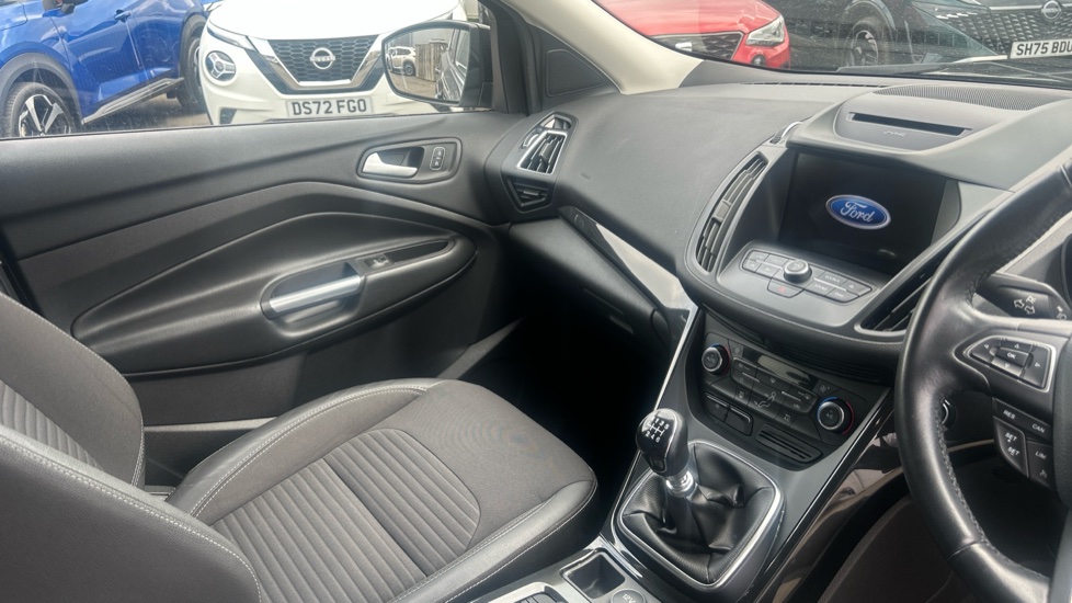 Ford Kuga 2.0 TDCi Titanium Edition 5dr 2WD Diesel Estate - Image 14