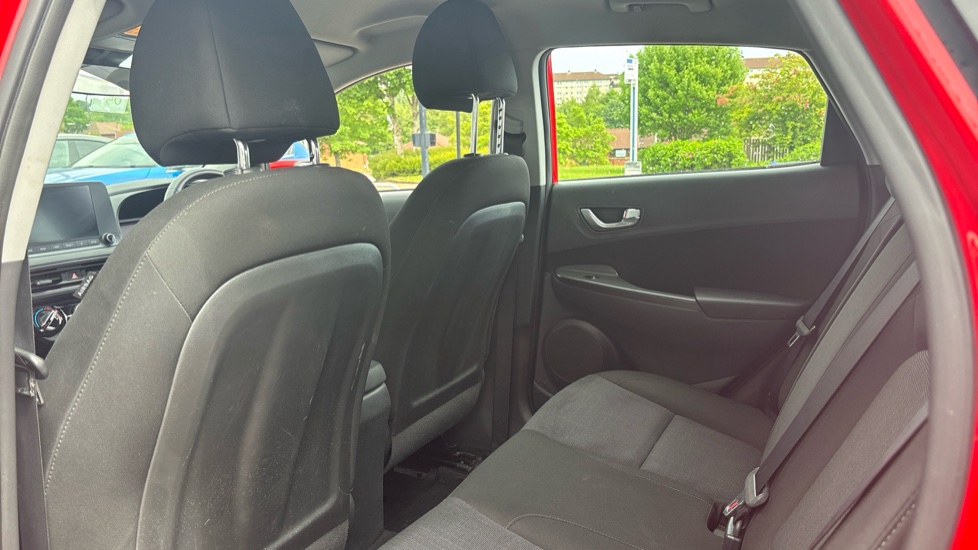Hyundai KONA 1.0 TGDi 48V MHEV SE Connect 5dr Petrol Hatchback - Image 16