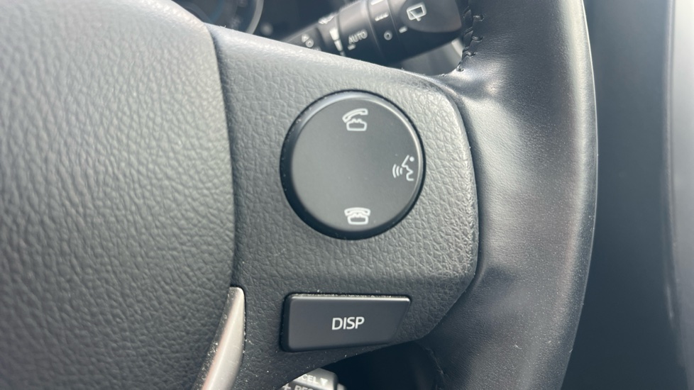 Toyota Auris 1.8 VVTi Hybrid Excel 5dr CVT Auto Hybrid Hatchback - Image 30