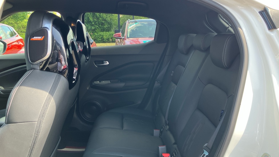 Nissan Juke 1.0 DiG-T 114 Tekna 5dr DCT Petrol Hatchback - Image 16