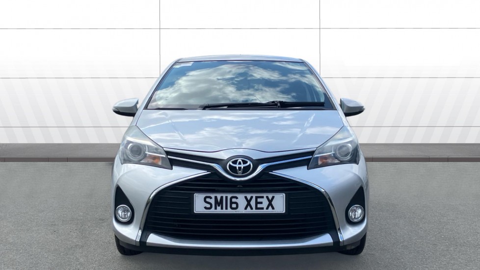 Toyota Yaris 1.33 VVT-i Icon 5dr Petrol Hatchback - Image 3
