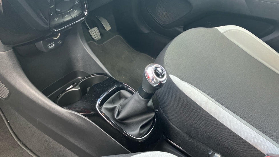 Toyota Aygo 1.0 VVT-i X-Style 5dr Petrol Hatchback - Image 13