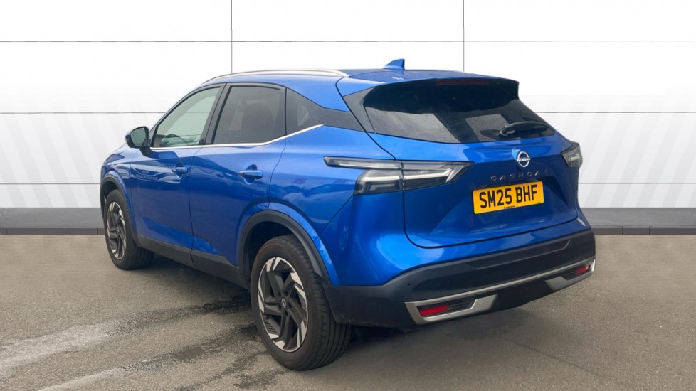 Nissan Qashqai 1.3 DiG-T MH 158 N-Connecta 5dr Xtronic Petrol Hatchback - Image 2