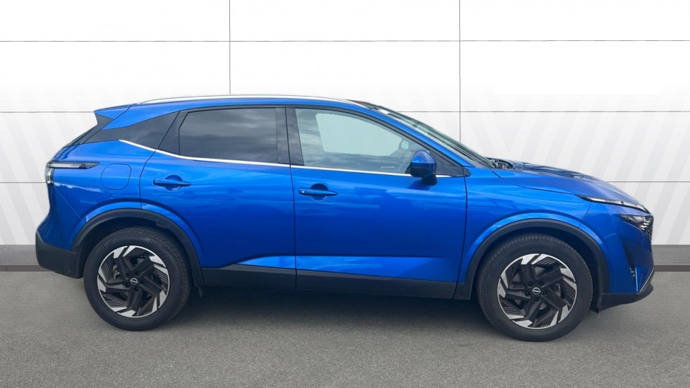 Nissan Qashqai 1.3 DiG-T MH 158 N-Connecta 5dr Xtronic Petrol Hatchback - Image 5