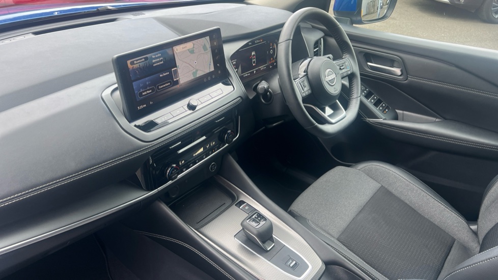 Nissan Qashqai 1.3 DiG-T MH 158 N-Connecta 5dr Xtronic Petrol Hatchback - Image 9