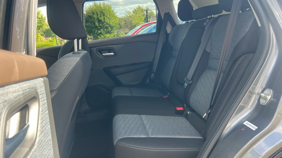 Nissan X-Trail 1.5 MHEV 163 N-Connecta 5dr Xtronic Petrol Station Wagon - Image 16