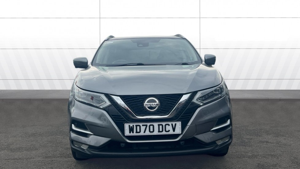 Nissan Qashqai 1.3 DiG-T N-Motion 5dr Petrol Hatchback - Image 3