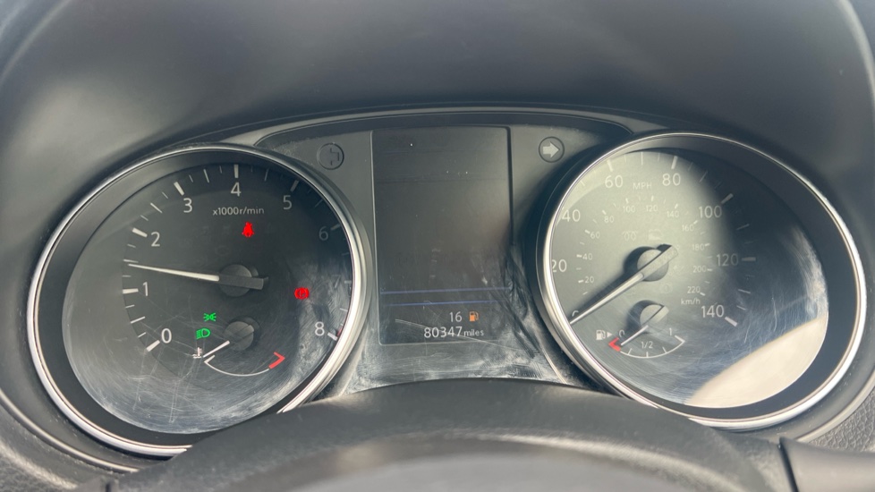 Nissan Qashqai 1.3 DiG-T N-Motion 5dr Petrol Hatchback - Image 18