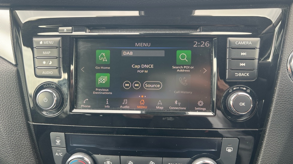Nissan Qashqai 1.3 DiG-T N-Motion 5dr Petrol Hatchback - Image 21