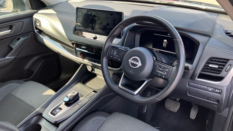 Nissan Qashqai 1.5 E-Power N-Connecta 5dr Auto Hybrid Hatchback - Image 11