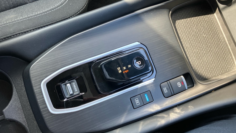 Nissan Qashqai 1.5 E-Power N-Connecta 5dr Auto Hybrid Hatchback - Image 27
