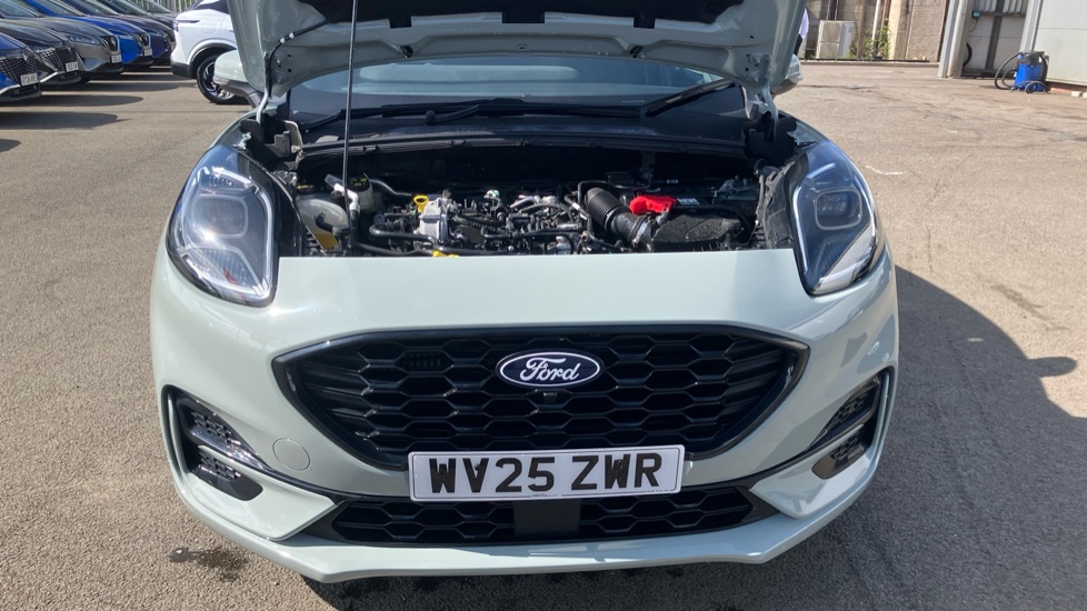 Ford Puma 1.0 EcoBoost Hybrid mHEV ST-Line 5dr DCT Petrol Hatchback - Image 8