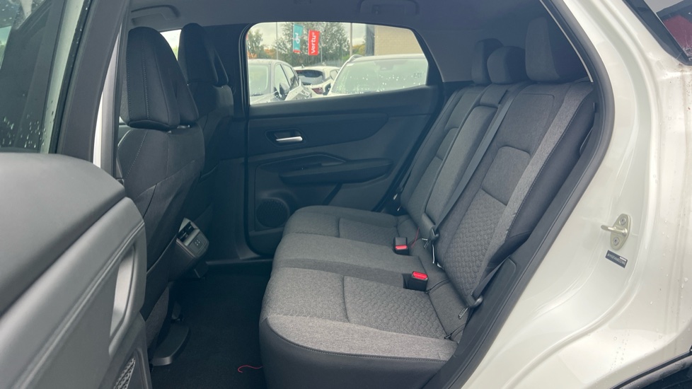 Nissan ARIYA 160kW Shiro 63kWh 5dr Auto Electric Hatchback - Image 16