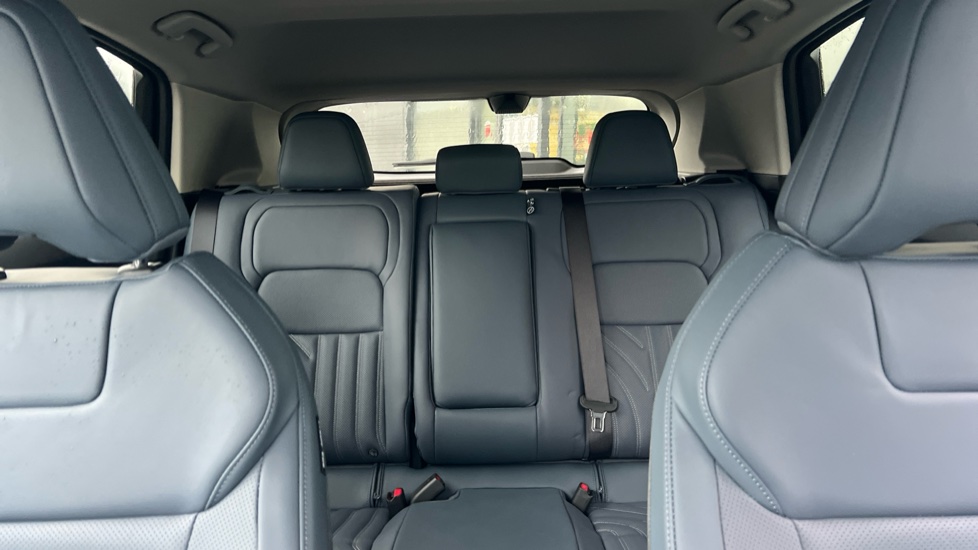 Nissan ARIYA 160kW Evolve 63kWh 5dr Auto [Sport Pack] Electric Hatchback - Image 15