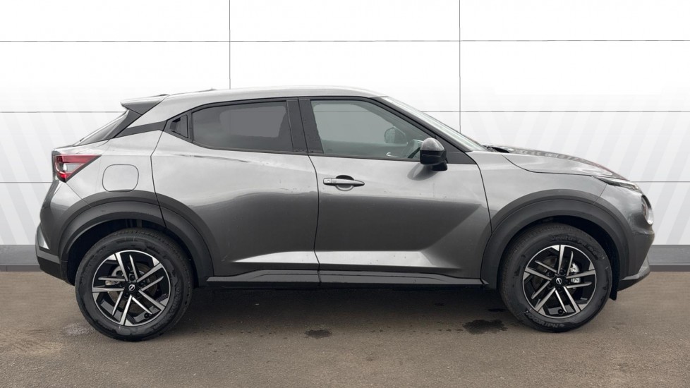 Nissan Juke 1.0 DiG-T N-Connecta 5dr Petrol Hatchback - Image 5