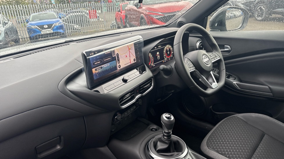 Nissan Juke 1.0 DiG-T N-Connecta 5dr Petrol Hatchback - Image 9