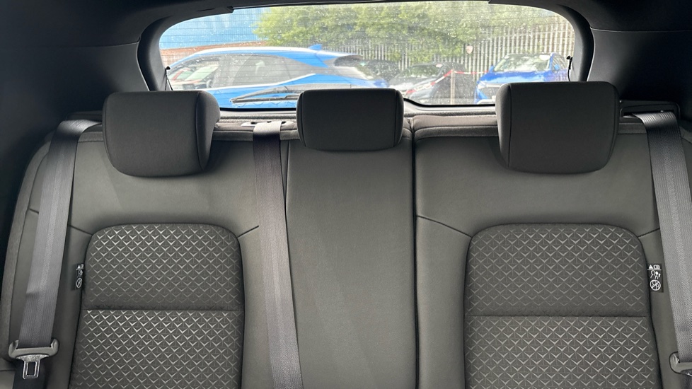 Nissan Juke 1.0 DiG-T N-Connecta 5dr Petrol Hatchback - Image 15