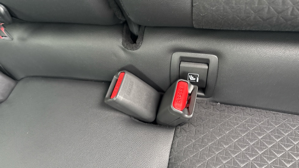 Nissan Juke 1.0 DiG-T N-Connecta 5dr Petrol Hatchback - Image 17