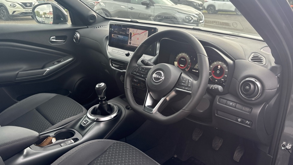 Nissan Juke 1.0 DiG-T N-Connecta 5dr Petrol Hatchback - Image 11
