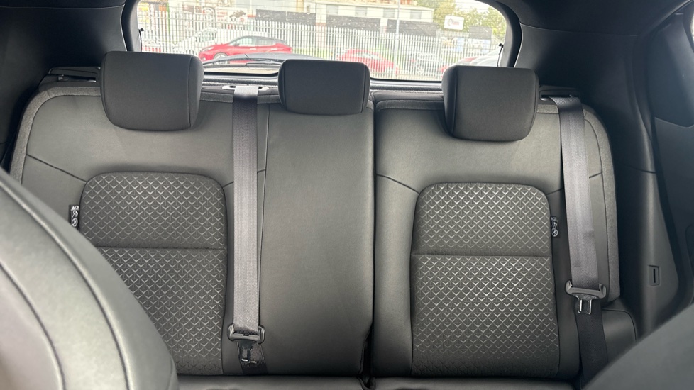 Nissan Juke 1.0 DiG-T N-Connecta 5dr Petrol Hatchback - Image 15