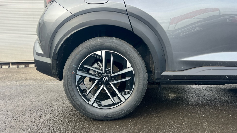 Nissan Juke 1.0 DiG-T N-Connecta 5dr Petrol Hatchback - Image 7