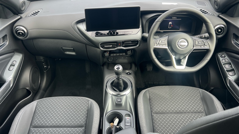 Nissan Juke 1.0 DiG-T N-Connecta 5dr Petrol Hatchback - Image 10