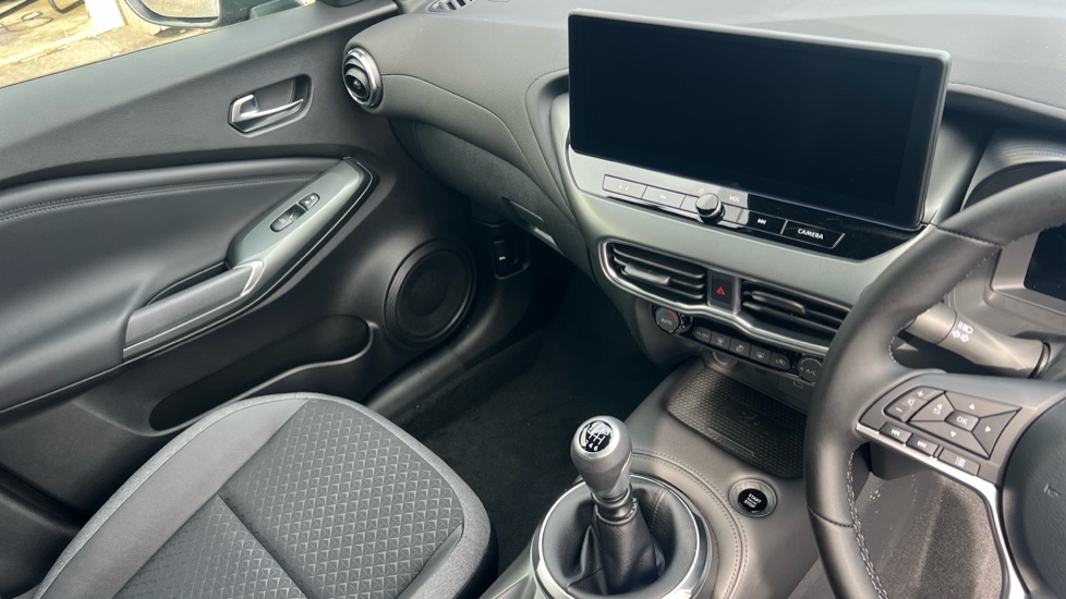 Nissan Juke 1.0 DiG-T N-Connecta 5dr Petrol Hatchback - Image 14