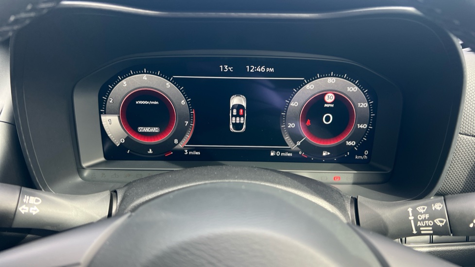Nissan Juke 1.0 DiG-T N-Connecta 5dr Petrol Hatchback - Image 18