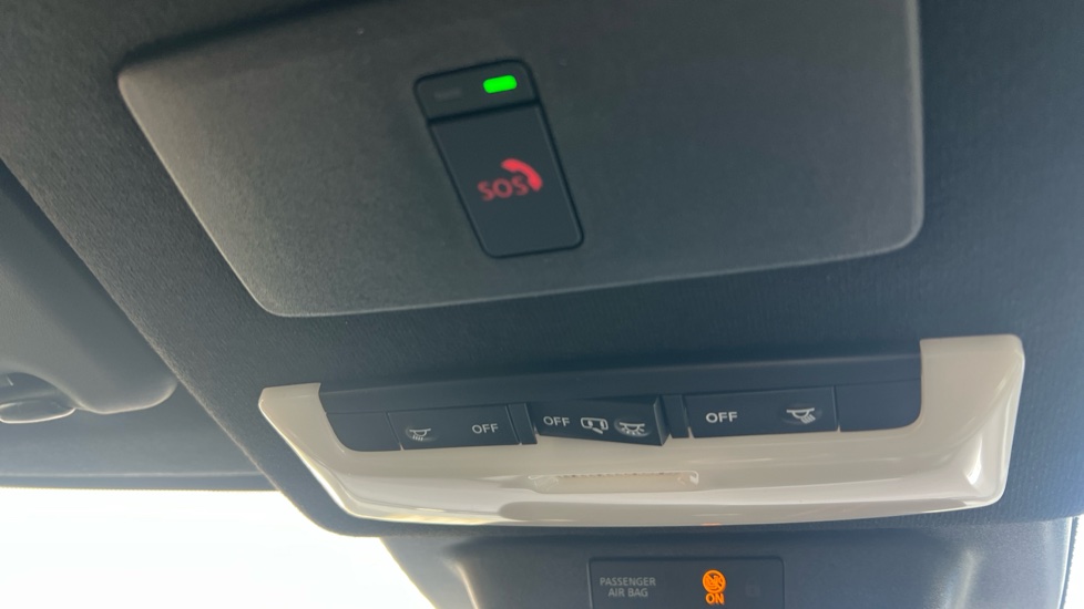 Nissan Juke 1.0 DiG-T N-Connecta 5dr Petrol Hatchback - Image 34
