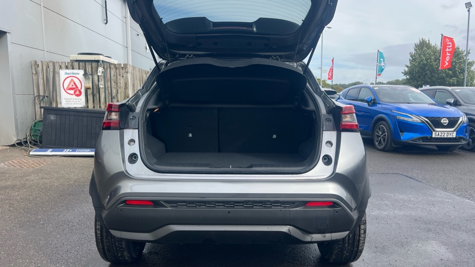 Nissan Juke 1.0 DiG-T N-Connecta 5dr Petrol Hatchback - Image 4