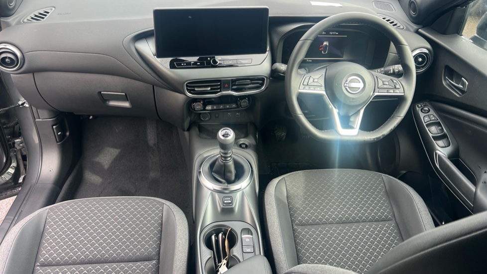 Nissan Juke 1.0 DiG-T N-Connecta 5dr Petrol Hatchback - Image 10
