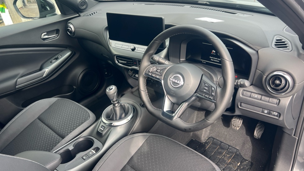 Nissan Juke 1.0 DiG-T N-Connecta 5dr Petrol Hatchback - Image 11