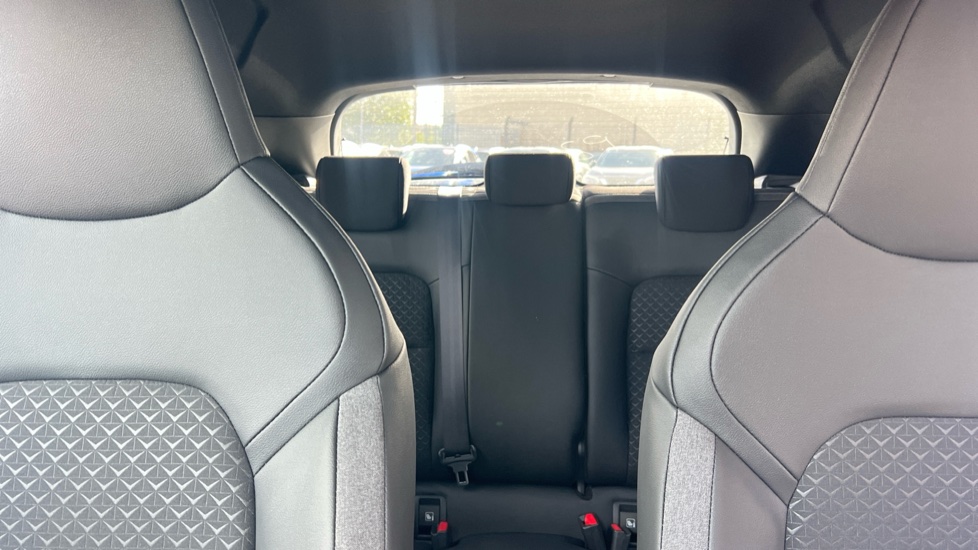 Nissan Juke 1.0 DiG-T N-Connecta 5dr Petrol Hatchback - Image 15