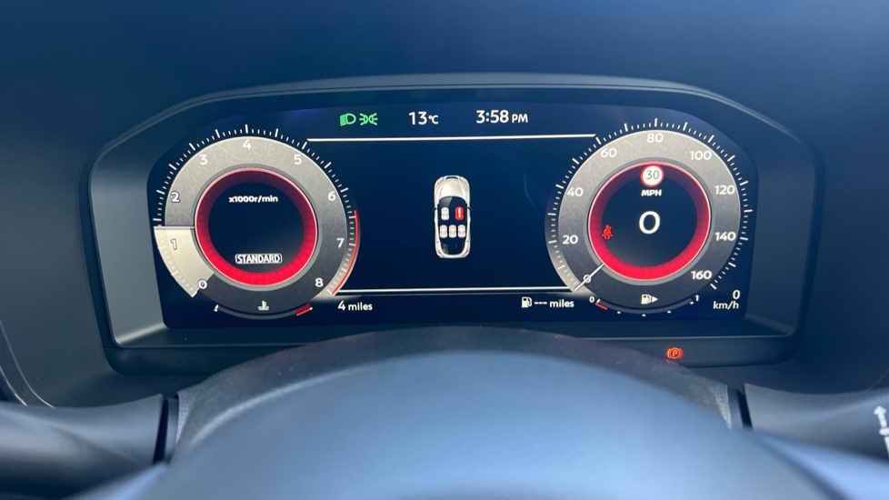 Nissan Juke 1.0 DiG-T N-Connecta 5dr Petrol Hatchback - Image 18