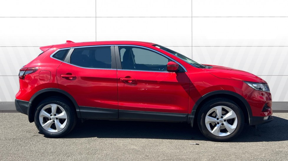 Nissan Qashqai 1.3 DiG-T Acenta Premium 5dr Petrol Hatchback - Image 5