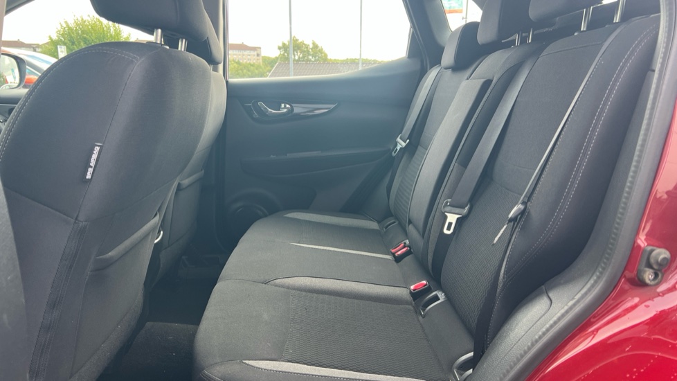 Nissan Qashqai 1.3 DiG-T 160 [157] Acenta Premium 5dr DCT Petrol Hatchback - Image 16