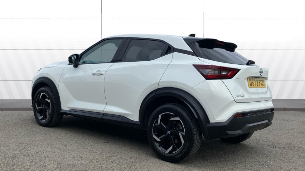Nissan Juke 1.0 DiG-T 114 N-Connecta 5dr DCT Petrol Hatchback - Image 2