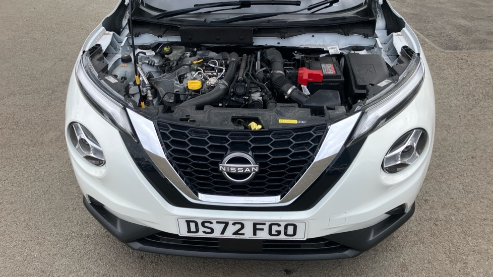 Nissan Juke 1.0 DiG-T 114 N-Connecta 5dr DCT Petrol Hatchback - Image 8