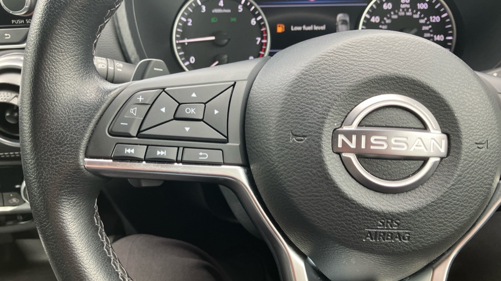 Nissan Juke 1.0 DiG-T 114 N-Connecta 5dr DCT Petrol Hatchback - Image 24