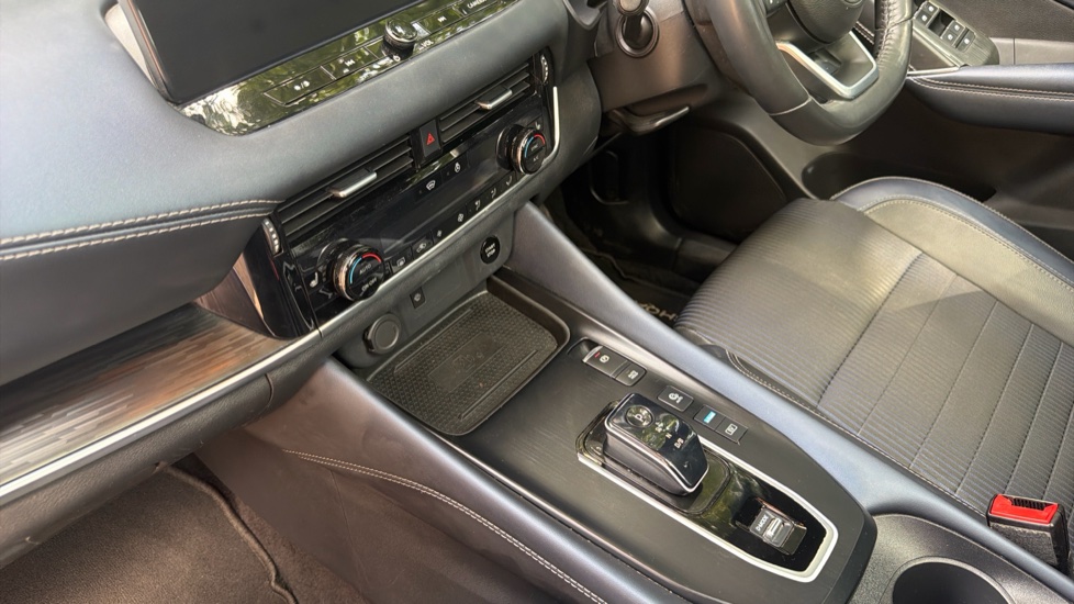 Nissan Qashqai 1.5 E-Power Tekna 5dr Auto Hybrid Hatchback - Image 13