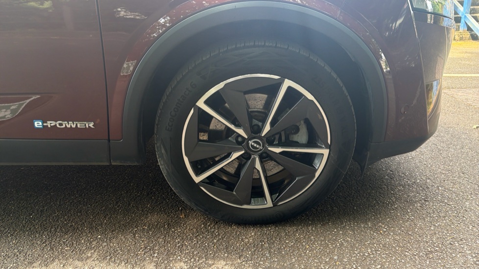 Nissan Qashqai 1.5 E-Power Tekna 5dr Auto Hybrid Hatchback - Image 25