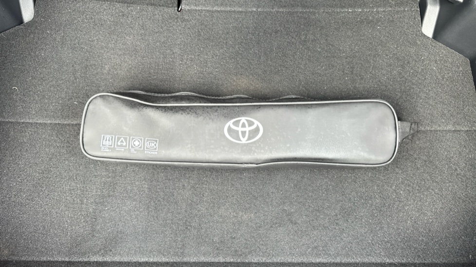 Toyota Yaris 1.5 Hybrid GR Sport 5dr CVT Hybrid Hatchback - Image 8