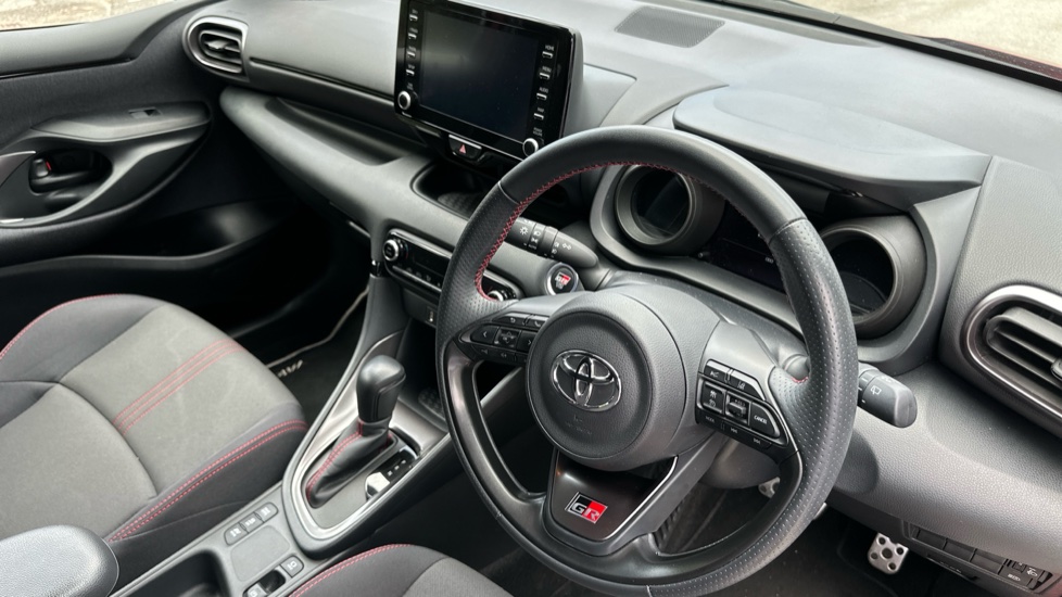 Toyota Yaris 1.5 Hybrid GR Sport 5dr CVT Hybrid Hatchback - Image 11
