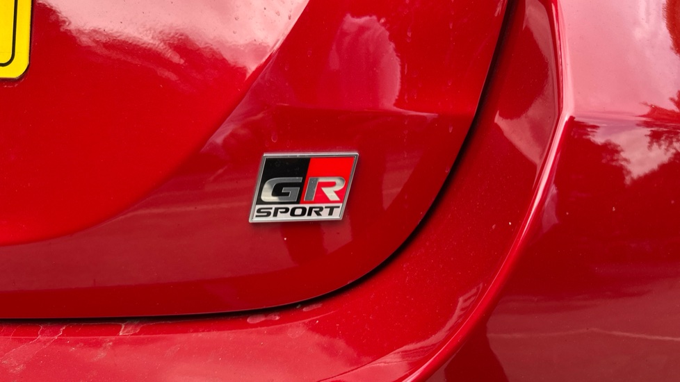 Toyota Yaris 1.5 Hybrid GR Sport 5dr CVT Hybrid Hatchback - Image 31