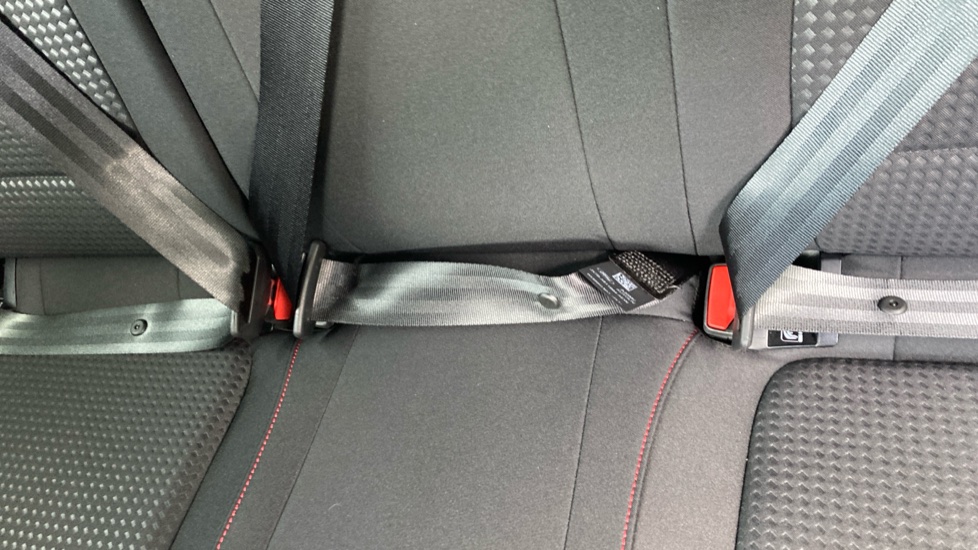 Ford Focus 1.0 EcoBoost Hybrid mHEV 155 ST-Line Edition 5dr Petrol Hatchback - Image 17