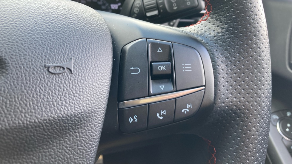 Ford Focus 1.0 EcoBoost Hybrid mHEV 155 ST-Line Edition 5dr Petrol Hatchback - Image 21