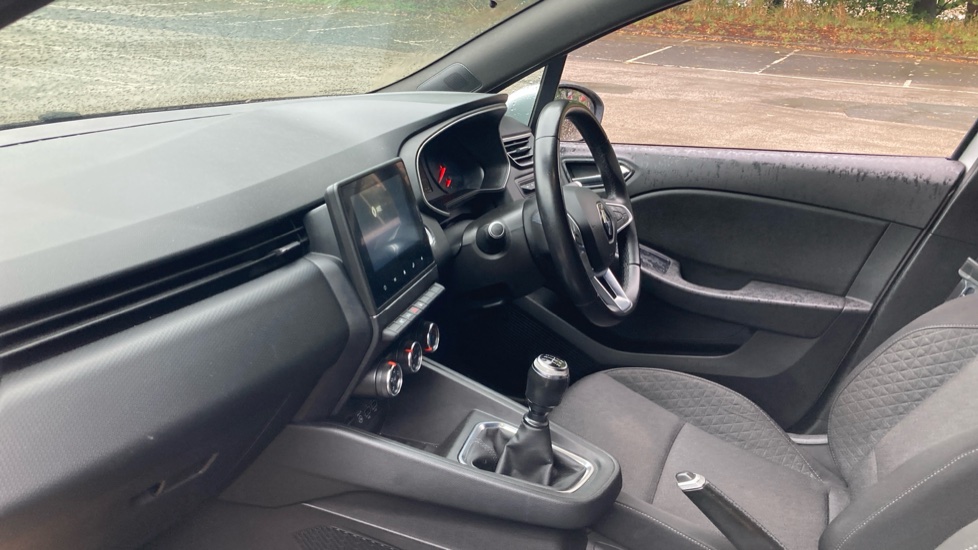Renault Clio 1.0 TCe 100 Iconic 5dr Petrol Hatchback - Image 14