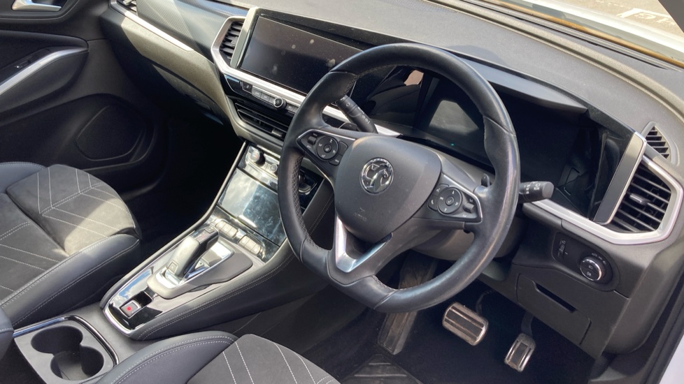 Vauxhall Grandland 1.5 Turbo D Ultimate 5dr Auto Diesel Hatchback - Image 11